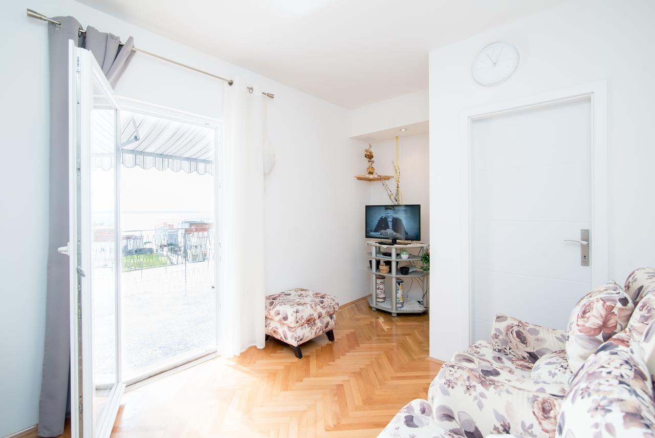 Apartment Seventh Heaven ポドストラナ エクステリア 写真